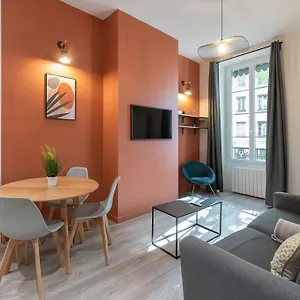 https://appart-t2-voltaire-chambre-separee-part-dieu.hotels-rhonealpes.com